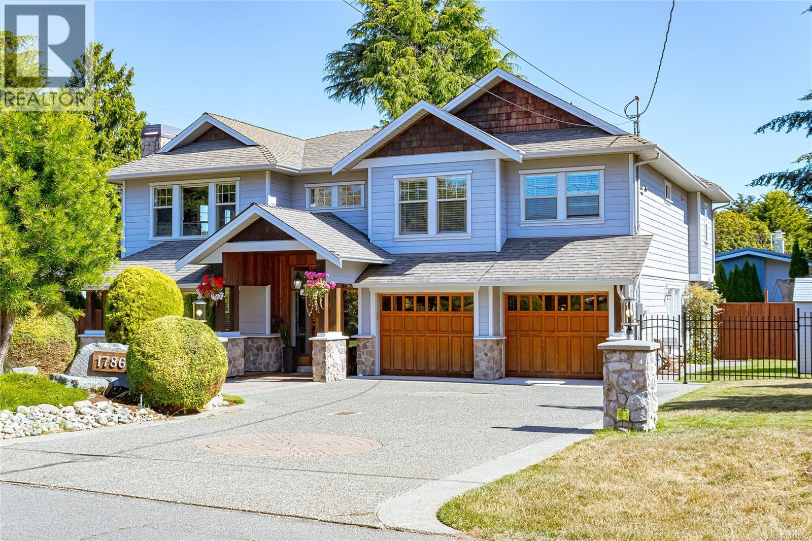 1786 Barrie Rd, Saanich, British Columbia  V8N 2W7 - Photo 2 - 1041095
