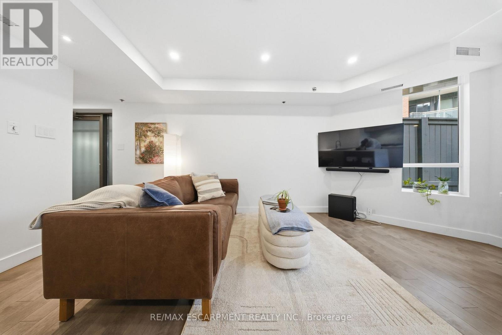 Th1 - 127 Queen Street E, Toronto, Ontario M5C 1S3 - Photo 13 - C13481694