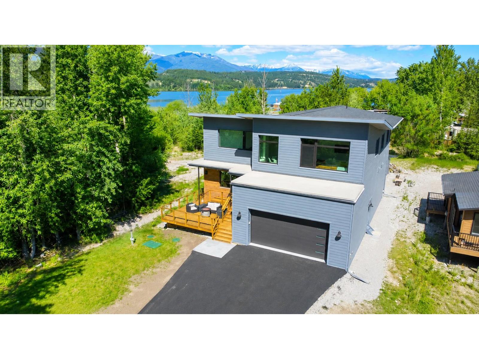 4615 Rowan Street, Windermere, British Columbia  V0B 2L2 - Photo 5 - 10388945
