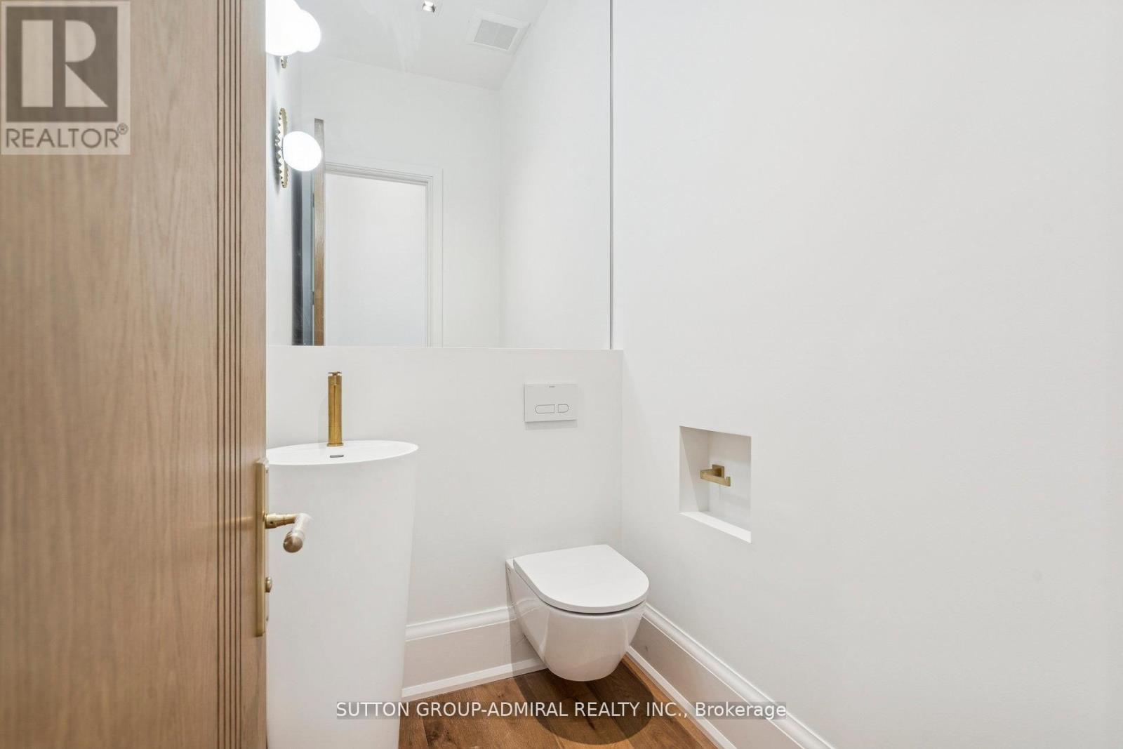 78 Burncrest Drive, Toronto, Ontario  M5M 2Z5 - Photo 5 - C13476682