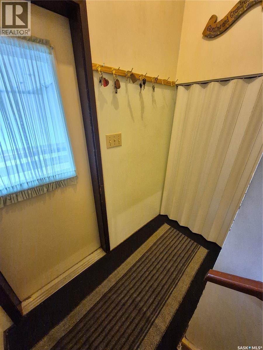 566 Dieppe Drive, Weyburn, Saskatchewan  S4H 2Y2 - Photo 30 - SK040358