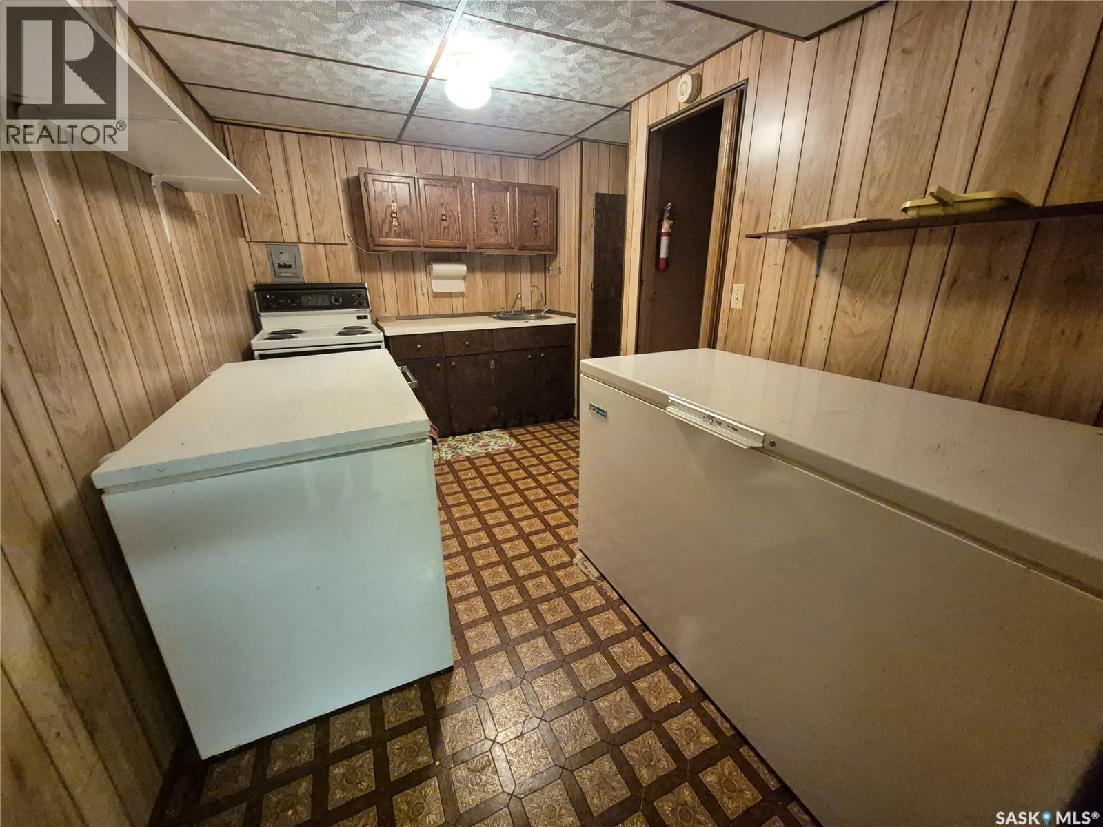 566 Dieppe Drive, Weyburn, Saskatchewan  S4H 2Y2 - Photo 39 - SK040358