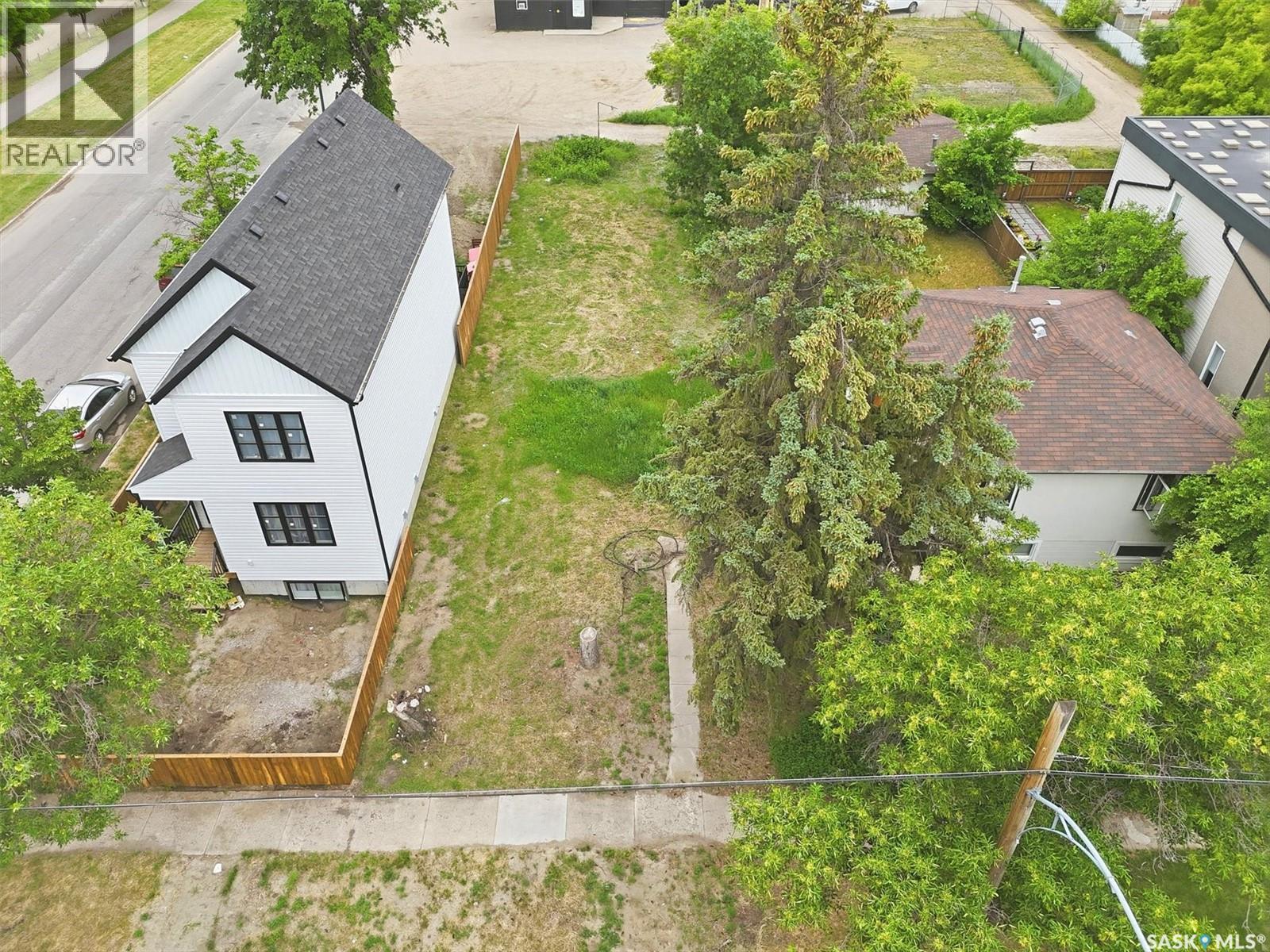 537 H AVENUE S, Saskatoon, Saskatchewan
