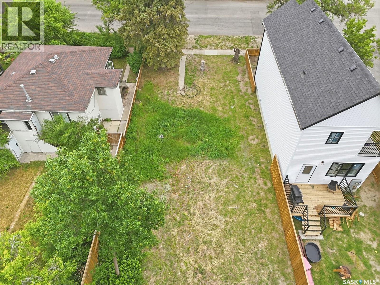 537 H Avenue S, Saskatoon, Saskatchewan  S7M 1W7 - Photo 8 - SK040357