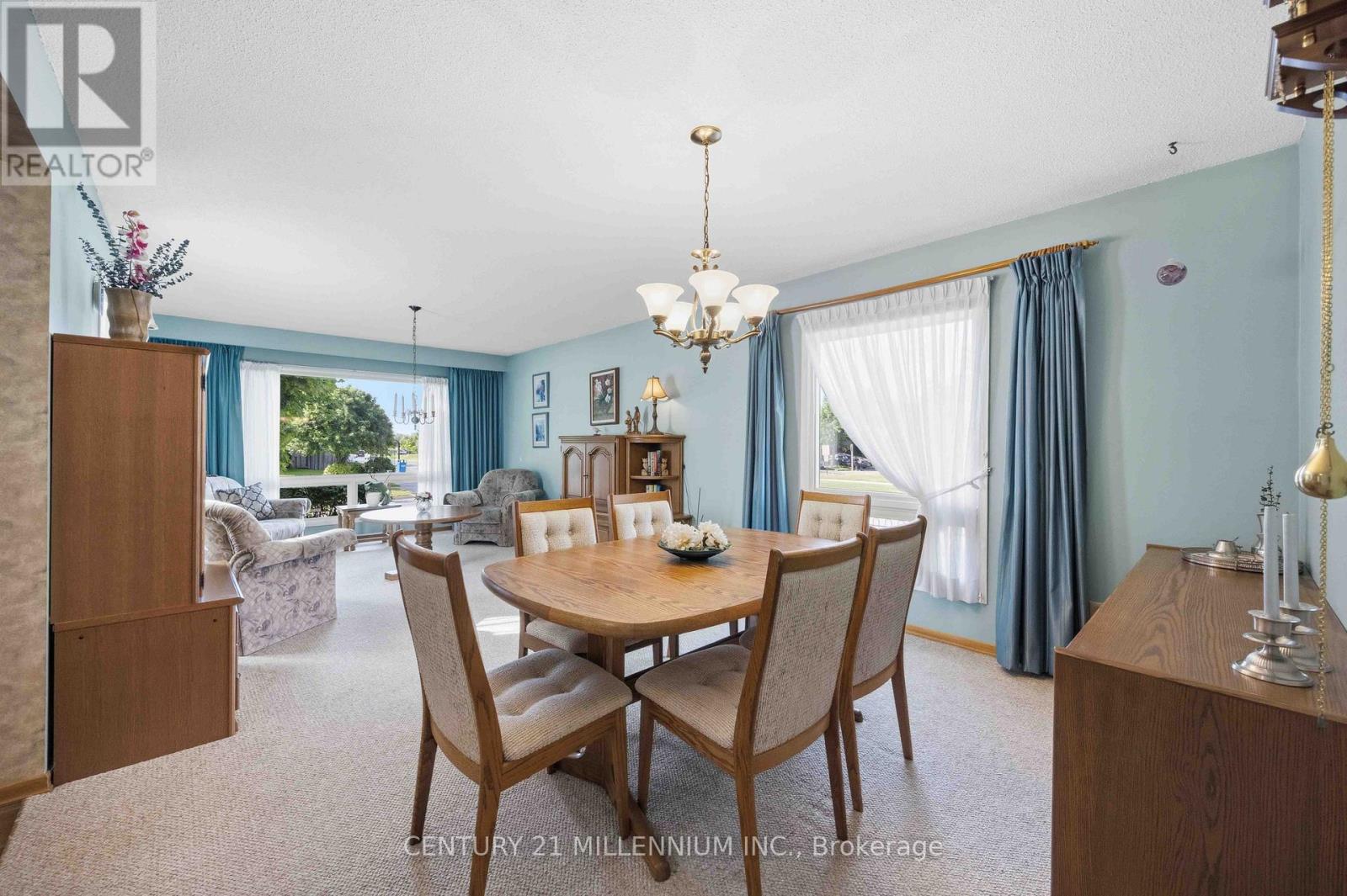 112 Blackthorn Lane, Brampton, Ontario  L6V 3K8 - Photo 9 - W13481698