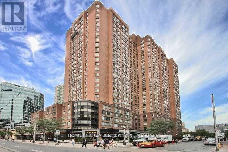712 - 633 BAY STREET, Toronto, Ontario