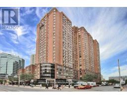 712 - 633 BAY STREET, Toronto, Ontario