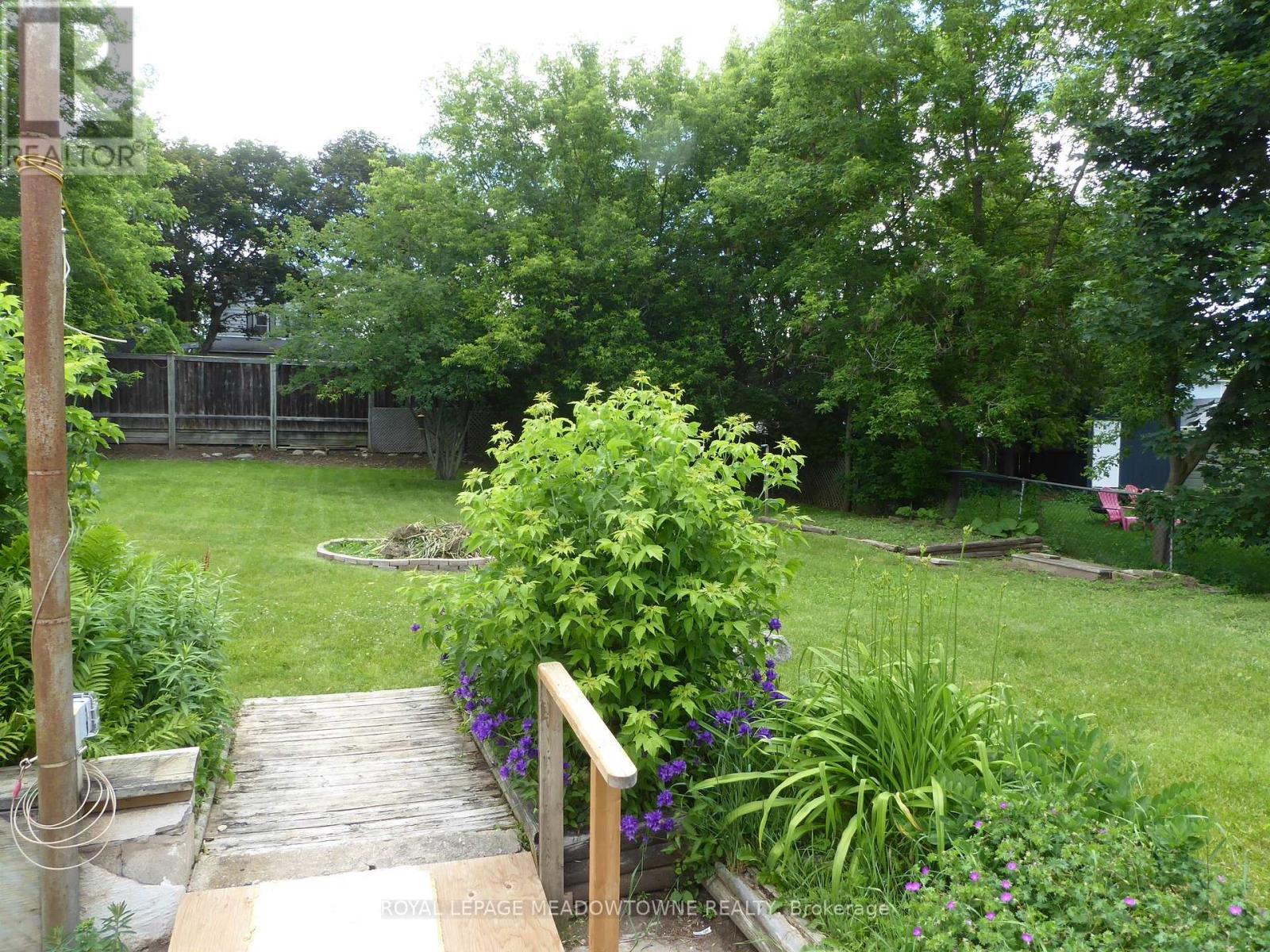 43 Cobblehill Road, Halton Hills, Ontario  L7J 1P1 - Photo 33 - W13450918