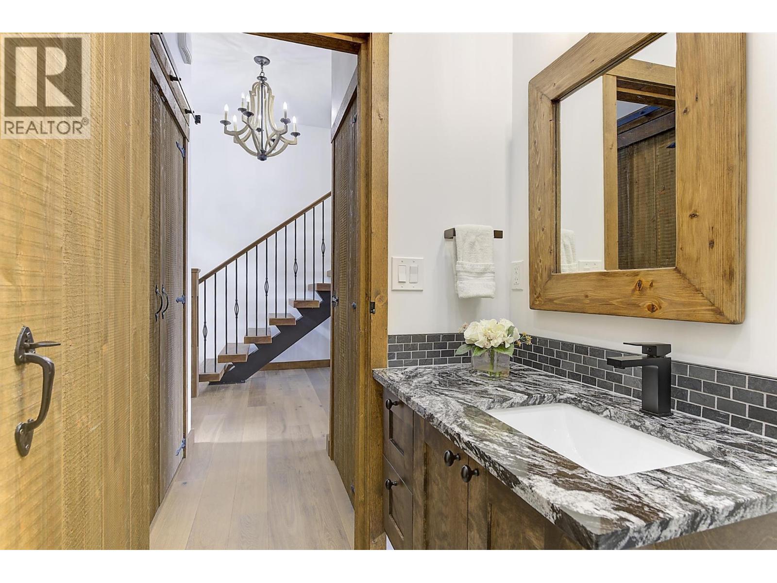 6121 Seymoure Lane, Peachland, British Columbia  V0H 1X4 - Photo 48 - 10391090