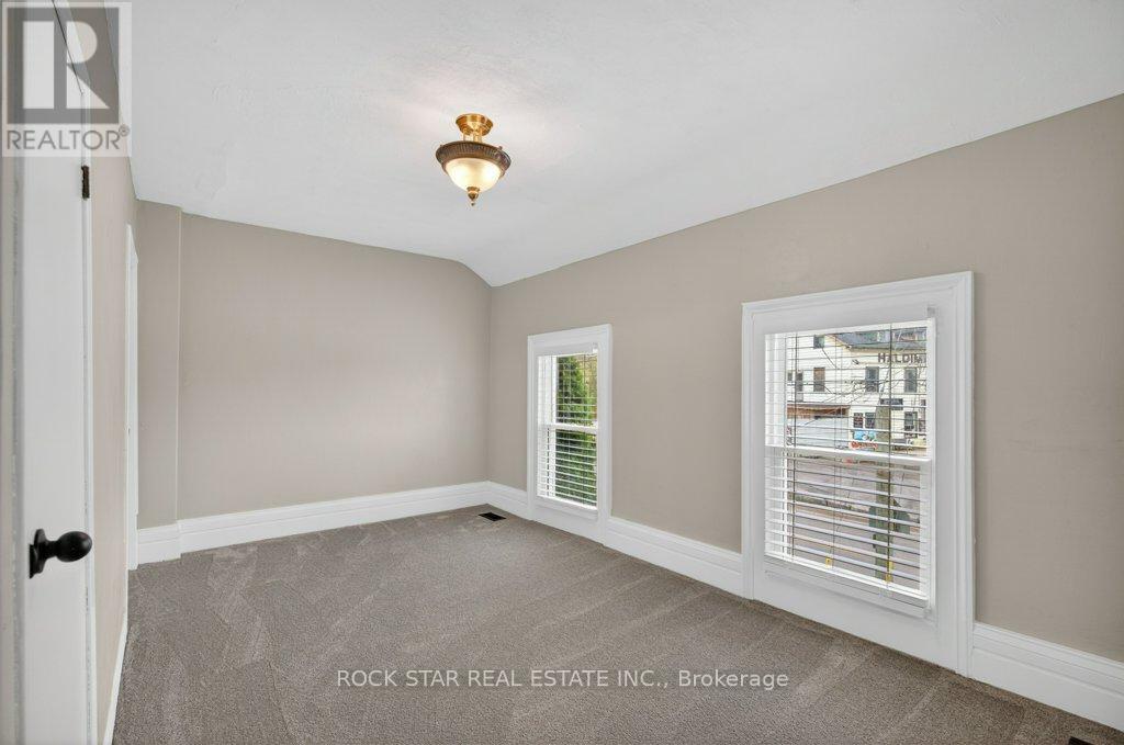 20 Wigton Street, Haldimand, Ontario  N3W 1E9 - Photo 16 - X13481626