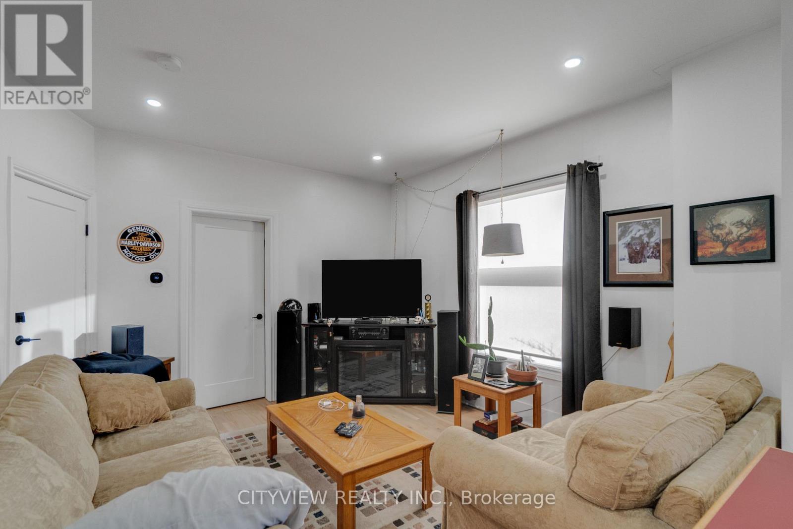 382 Beach Road, Hamilton, Ontario  L8H 3K5 - Photo 10 - X13481702