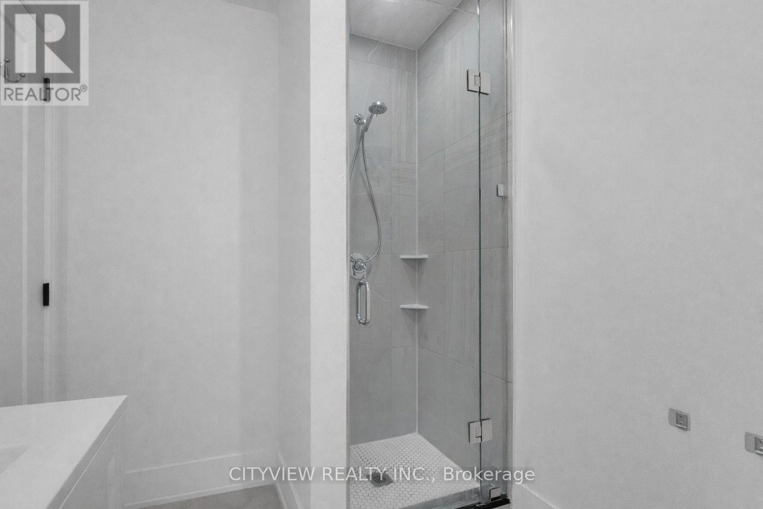 382 Beach Road, Hamilton, Ontario  L8H 3K5 - Photo 19 - X13481702