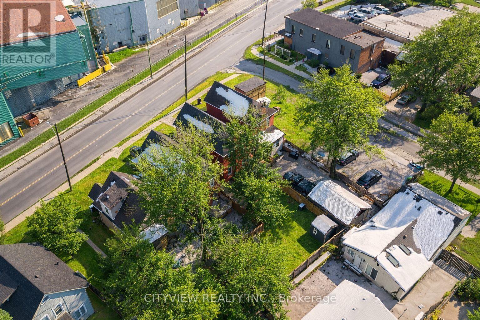 382 Beach Road, Hamilton, Ontario  L8H 3K5 - Photo 3 - X13481702