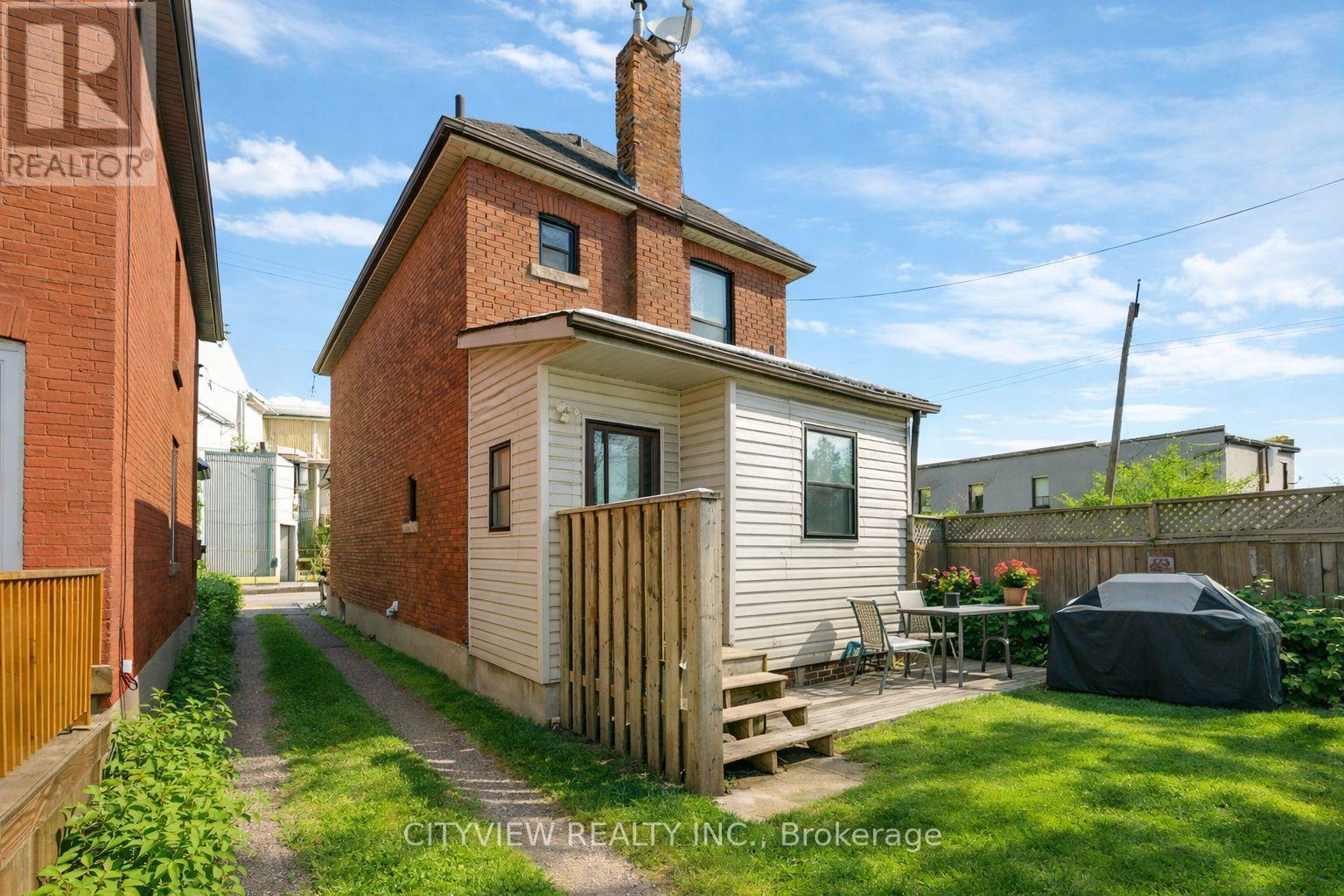382 Beach Road, Hamilton, Ontario  L8H 3K5 - Photo 39 - X13481702