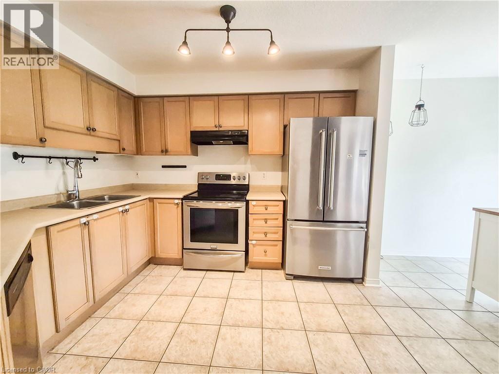 147 Dubrick Crescent Unit# 1, Kitchener, Ontario  N2E 4G3 - Photo 7 - 40842059