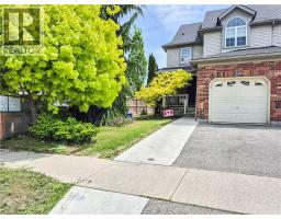 147 DUBRICK Crescent Unit# 1, Kitchener, Ontario