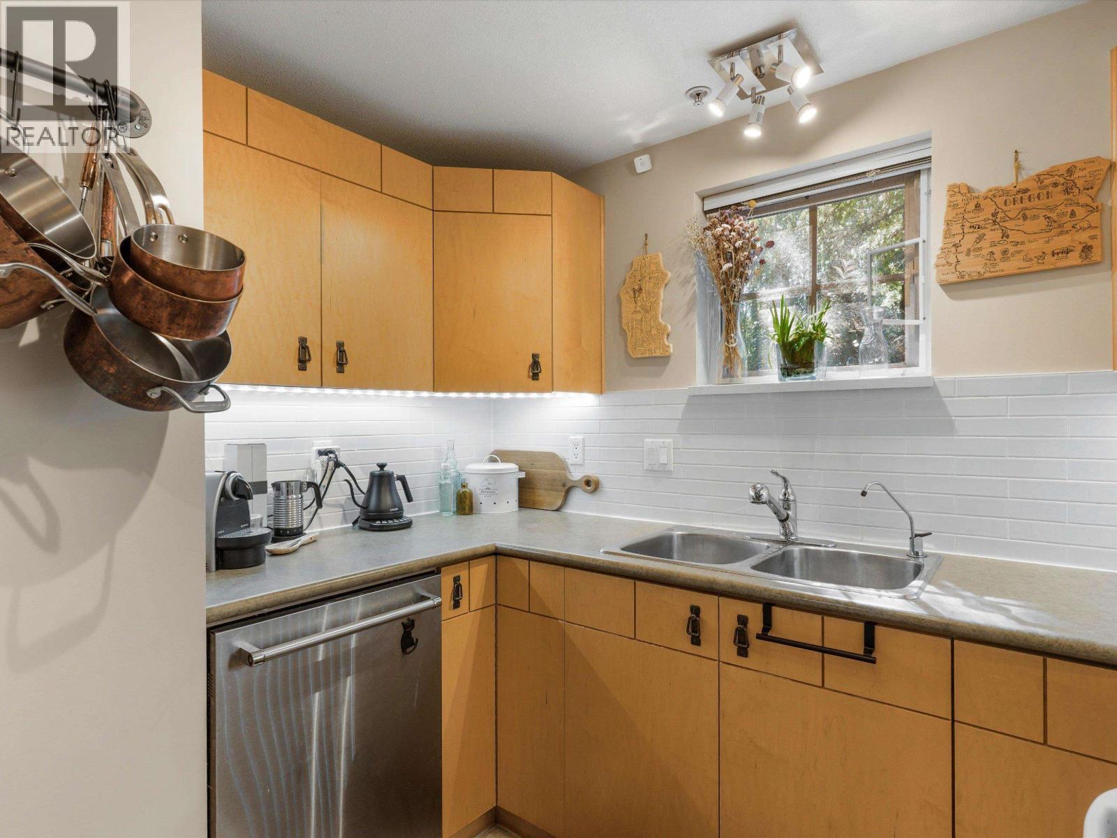 13 7488 Southwynde Avenue, Burnaby, British Columbia  V3N 5C6 - Photo 13 - R3139221
