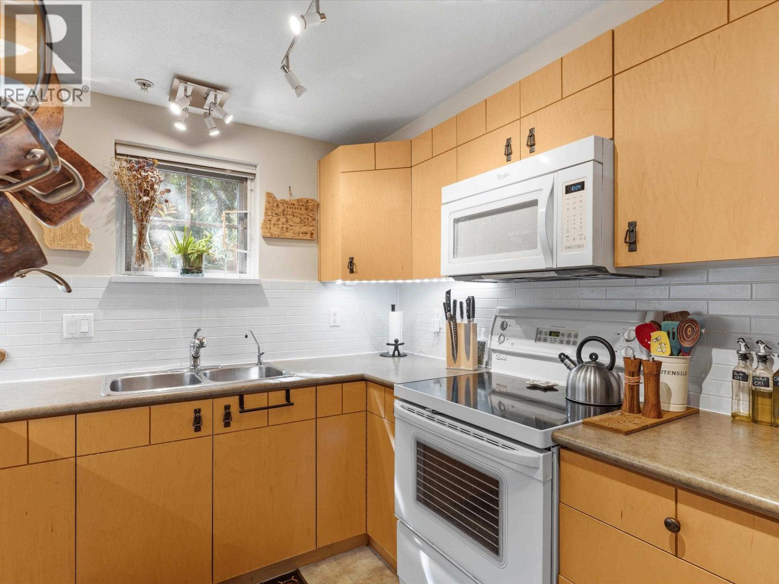 13 7488 Southwynde Avenue, Burnaby, British Columbia  V3N 5C6 - Photo 14 - R3139221