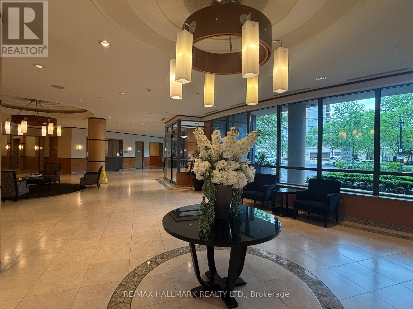 839 - 35 Viking Lane, Toronto, Ontario  M9B 0A2 - Photo 2 - W13421794