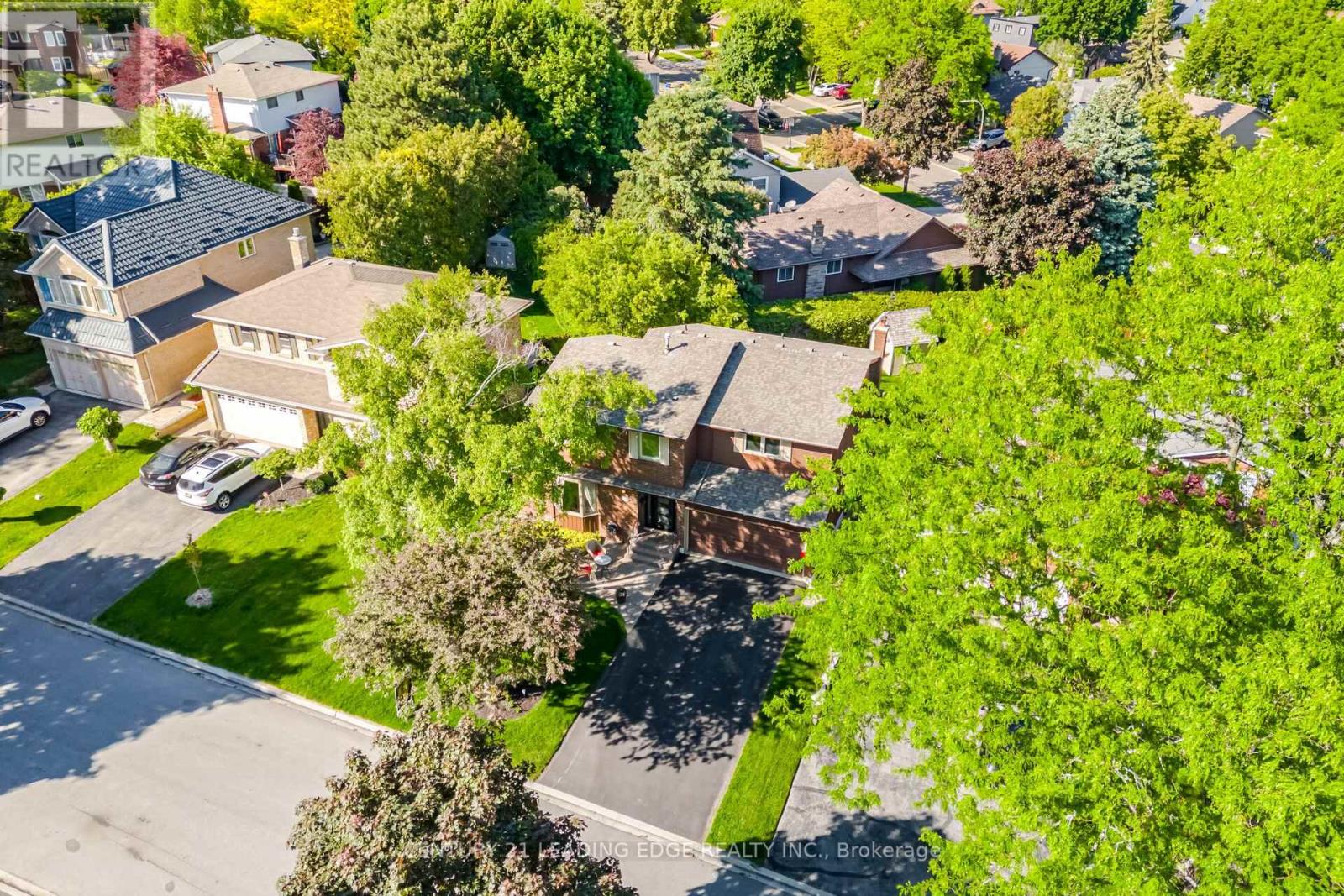 2203 Previn Court, Burlington, Ontario  L7P 4J3 - Photo 11 - W13481730
