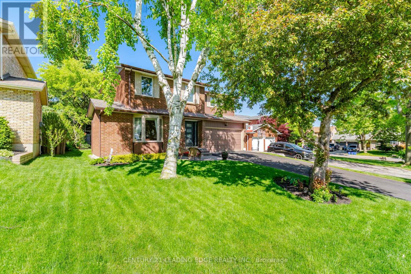 2203 Previn Court, Burlington, Ontario  L7P 4J3 - Photo 15 - W13481730