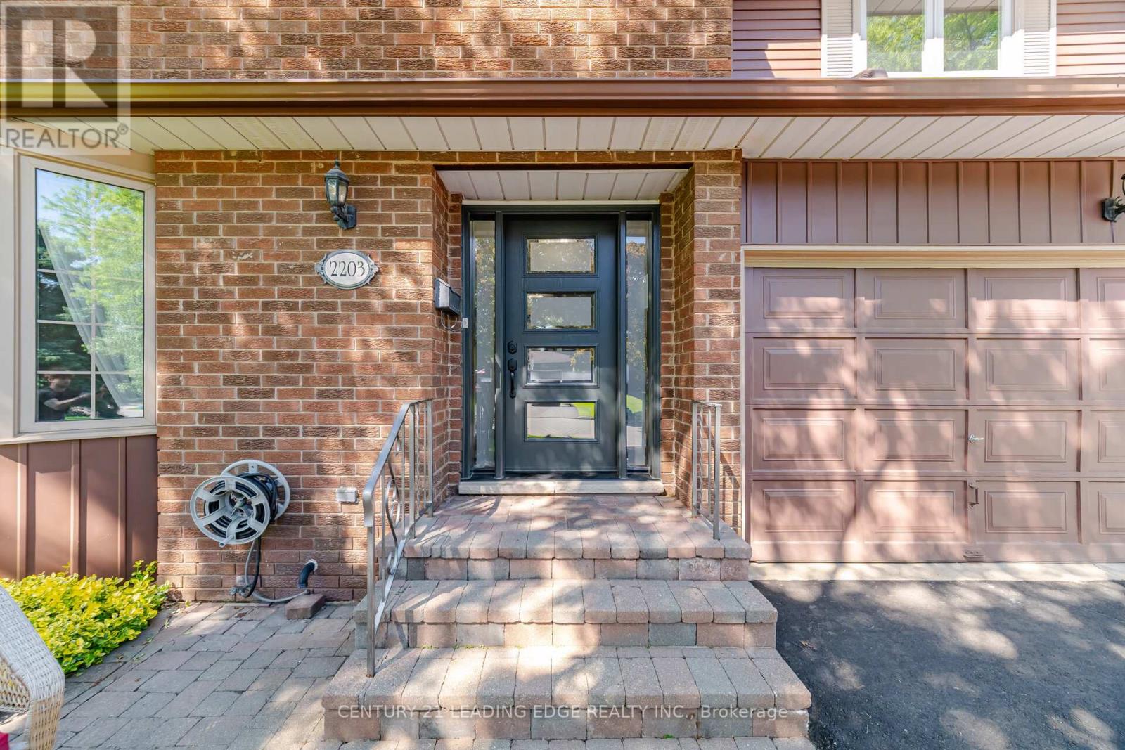 2203 Previn Court, Burlington, Ontario  L7P 4J3 - Photo 27 - W13481730