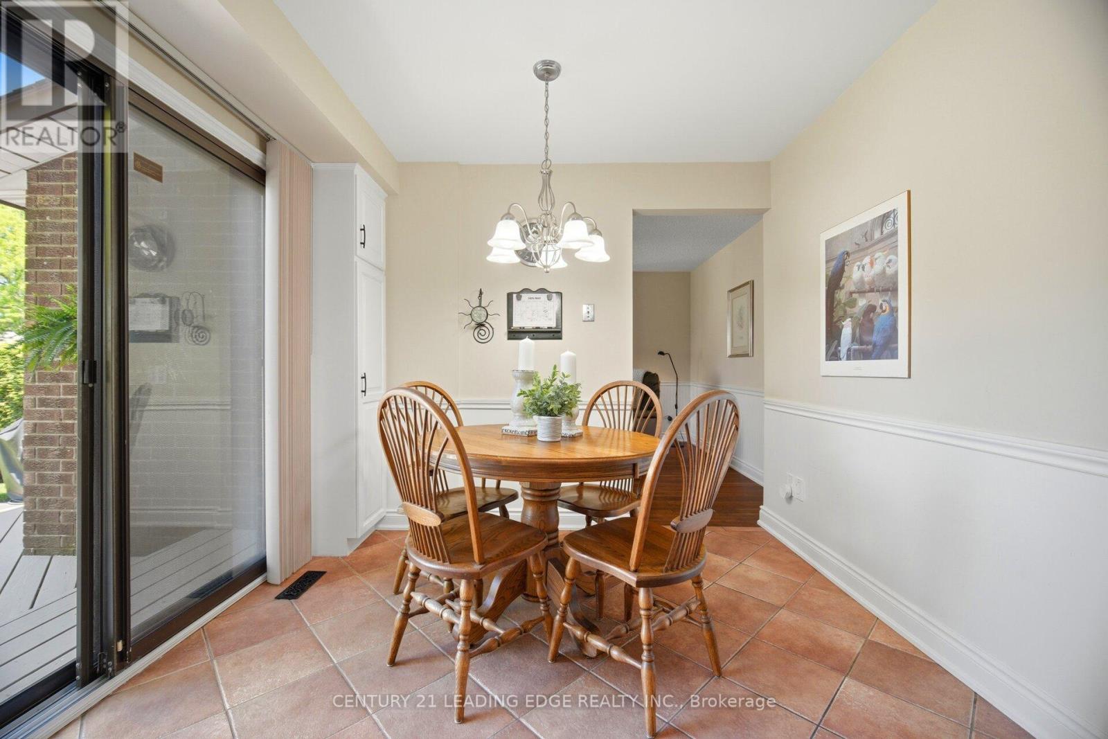 2203 Previn Court, Burlington, Ontario  L7P 4J3 - Photo 45 - W13481730