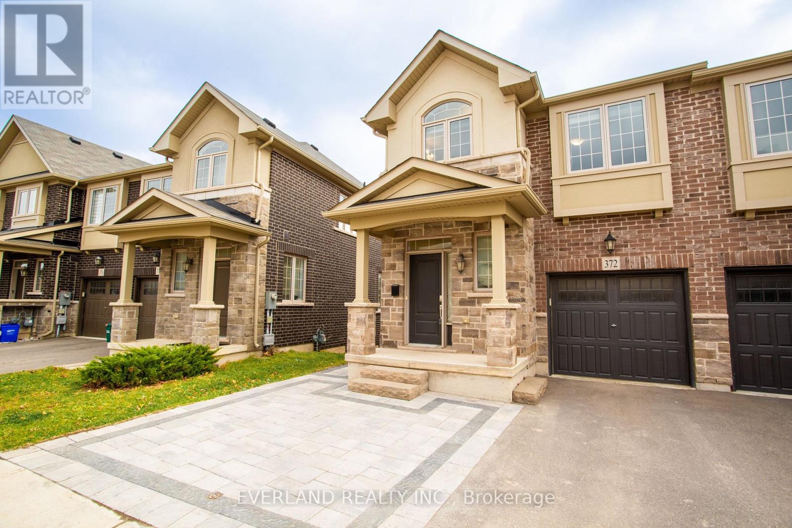 372 THRESHING MILL BOULEVARD, Oakville, Ontario