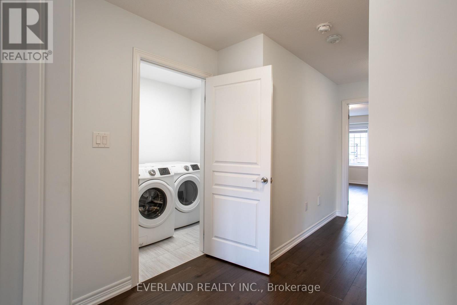 372 Threshing Mill Boulevard, Oakville, Ontario  L6H 0P6 - Photo 22 - W13481744