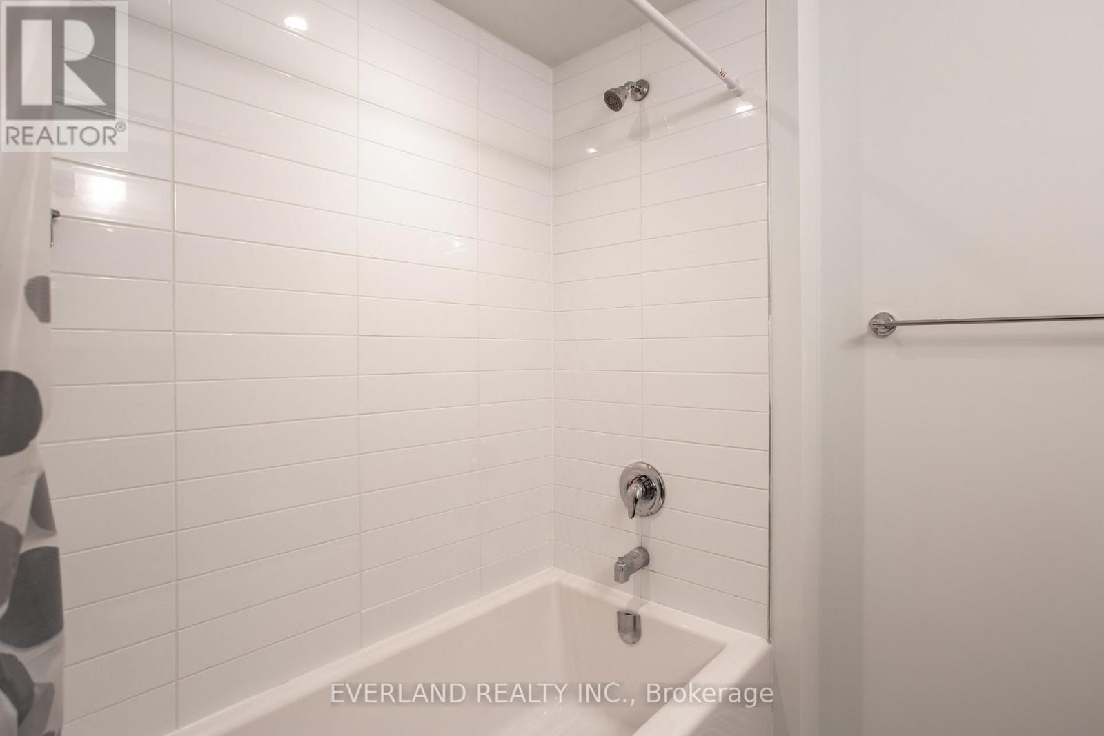 372 Threshing Mill Boulevard, Oakville, Ontario  L6H 0P6 - Photo 23 - W13481744