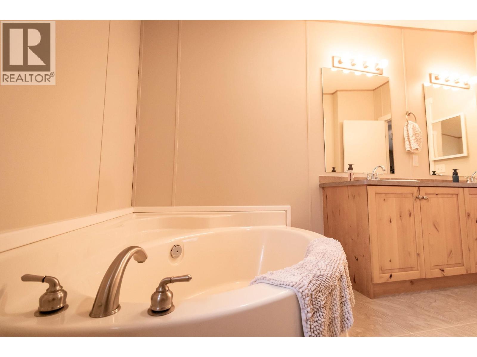 9640 N Spruce Street, Taylor, British Columbia  V0C 2K0 - Photo 24 - R3139219