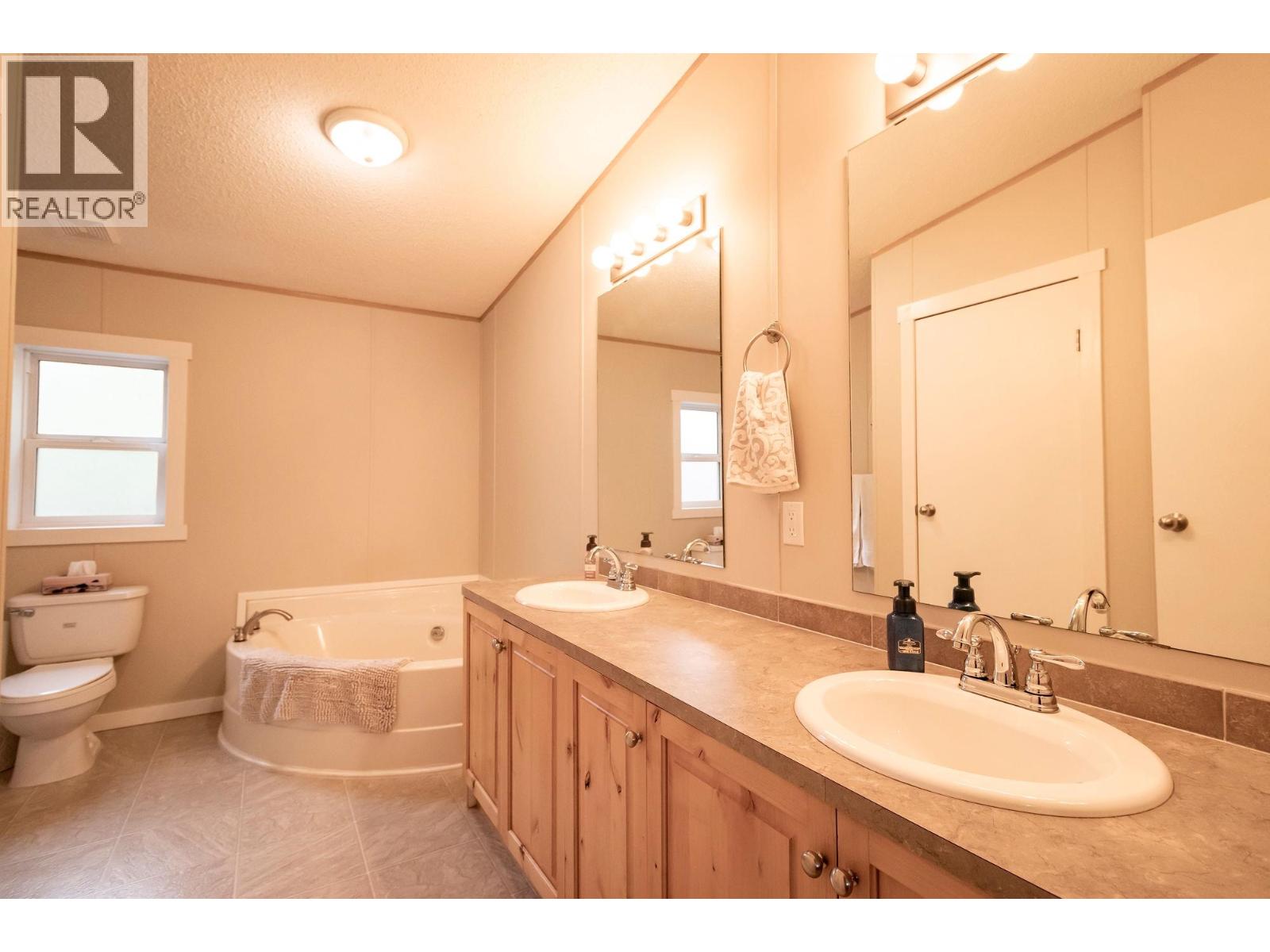9640 N Spruce Street, Taylor, British Columbia  V0C 2K0 - Photo 23 - R3139219