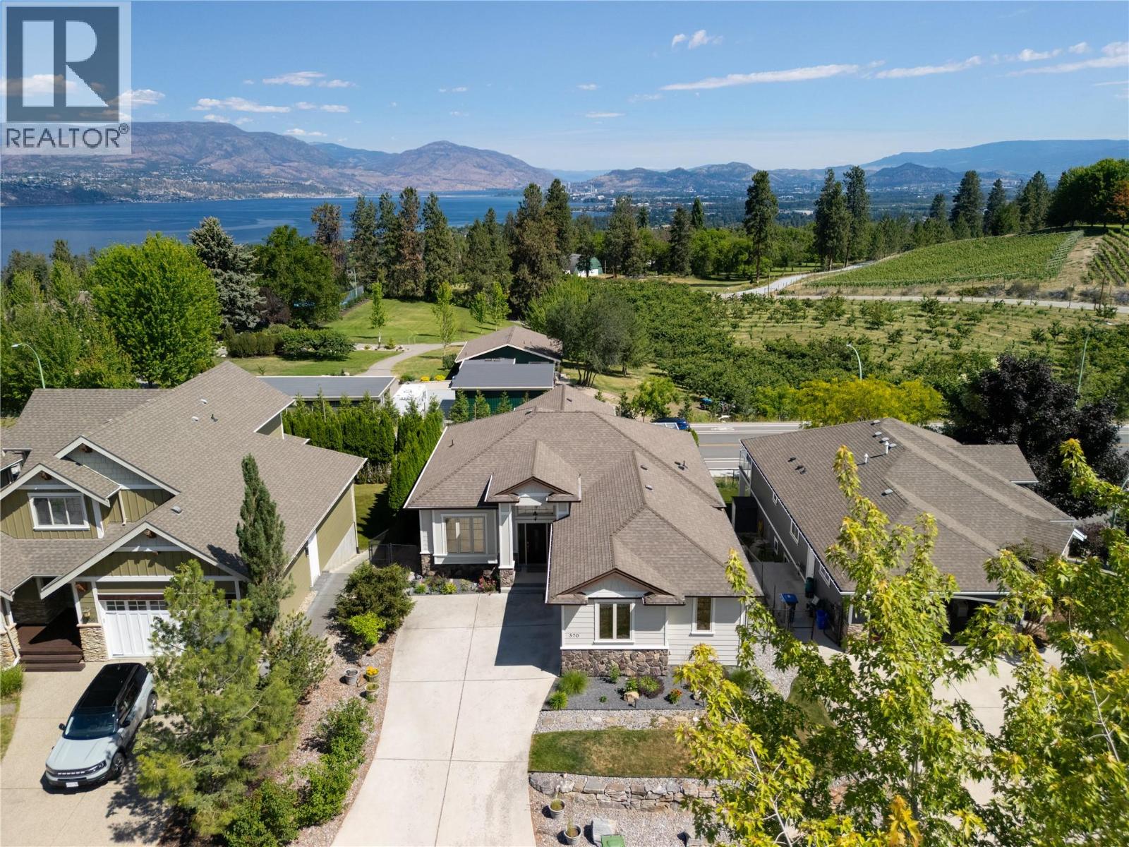 570 Gowen Place, Kelowna, British Columbia  V1W 5B4 - Photo 3 - 10392283