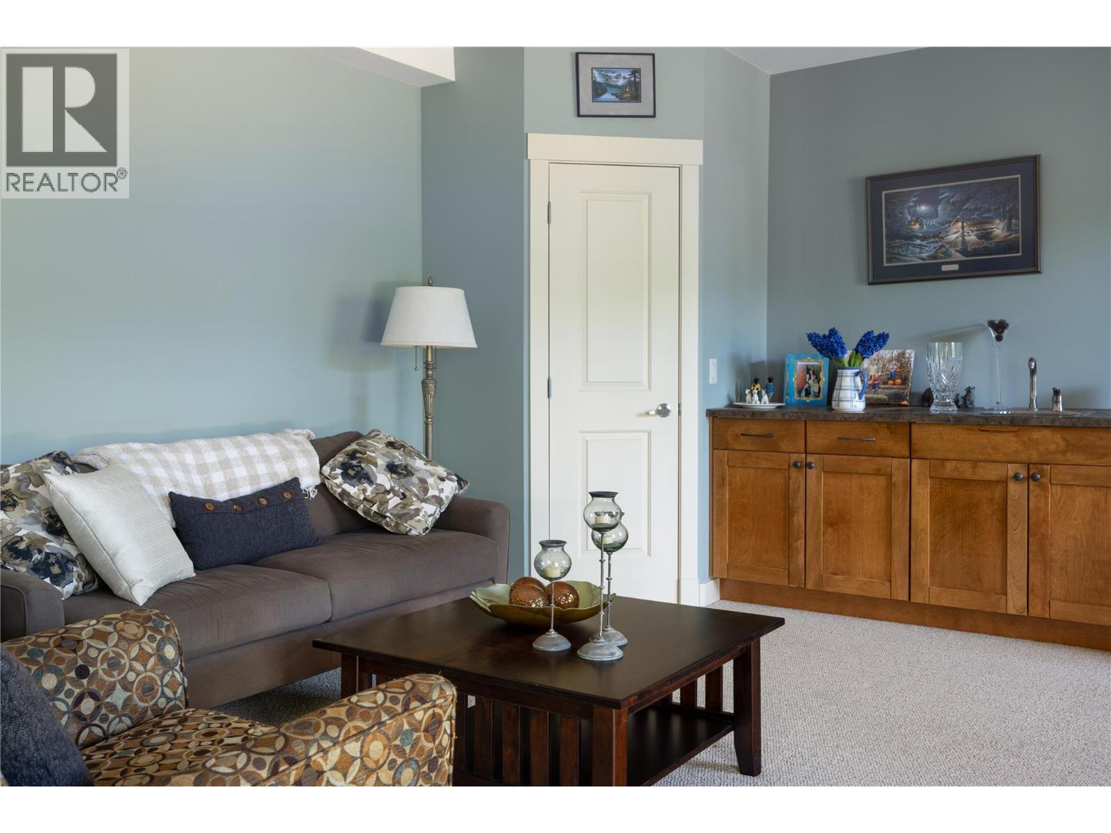 570 Gowen Place, Kelowna, British Columbia  V1W 5B4 - Photo 44 - 10392283