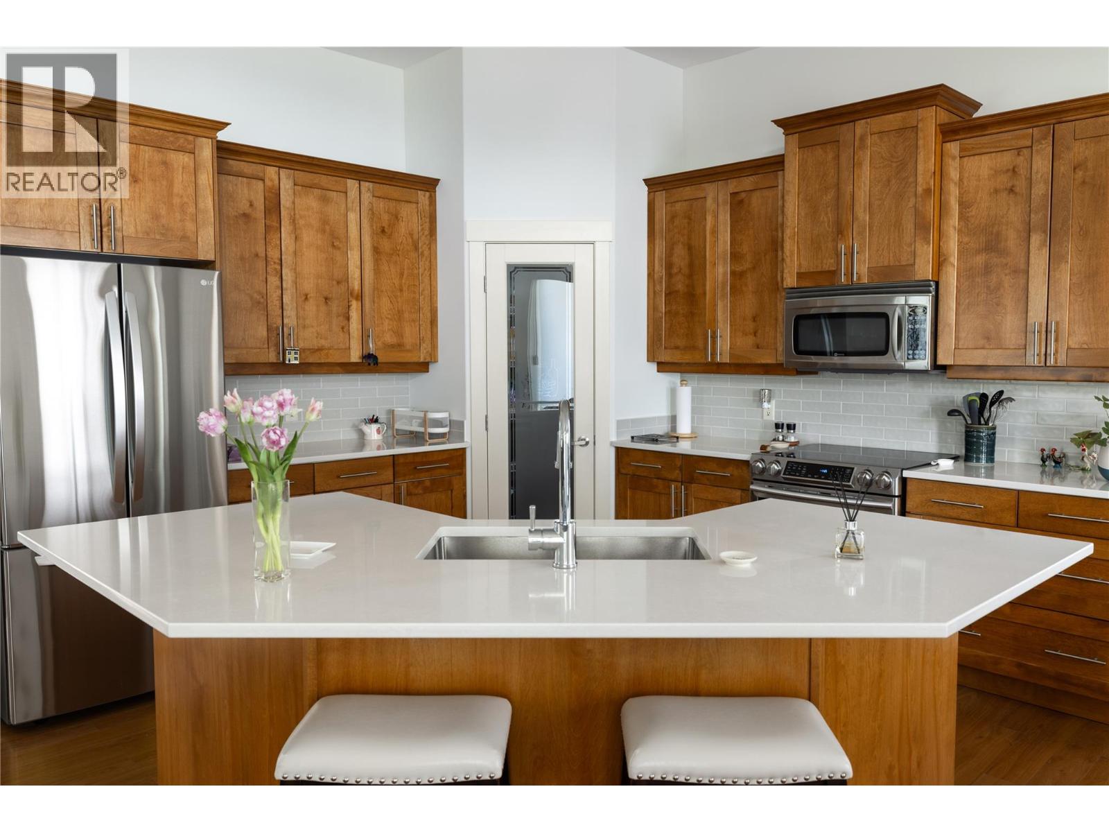 570 Gowen Place, Kelowna, British Columbia  V1W 5B4 - Photo 24 - 10392283