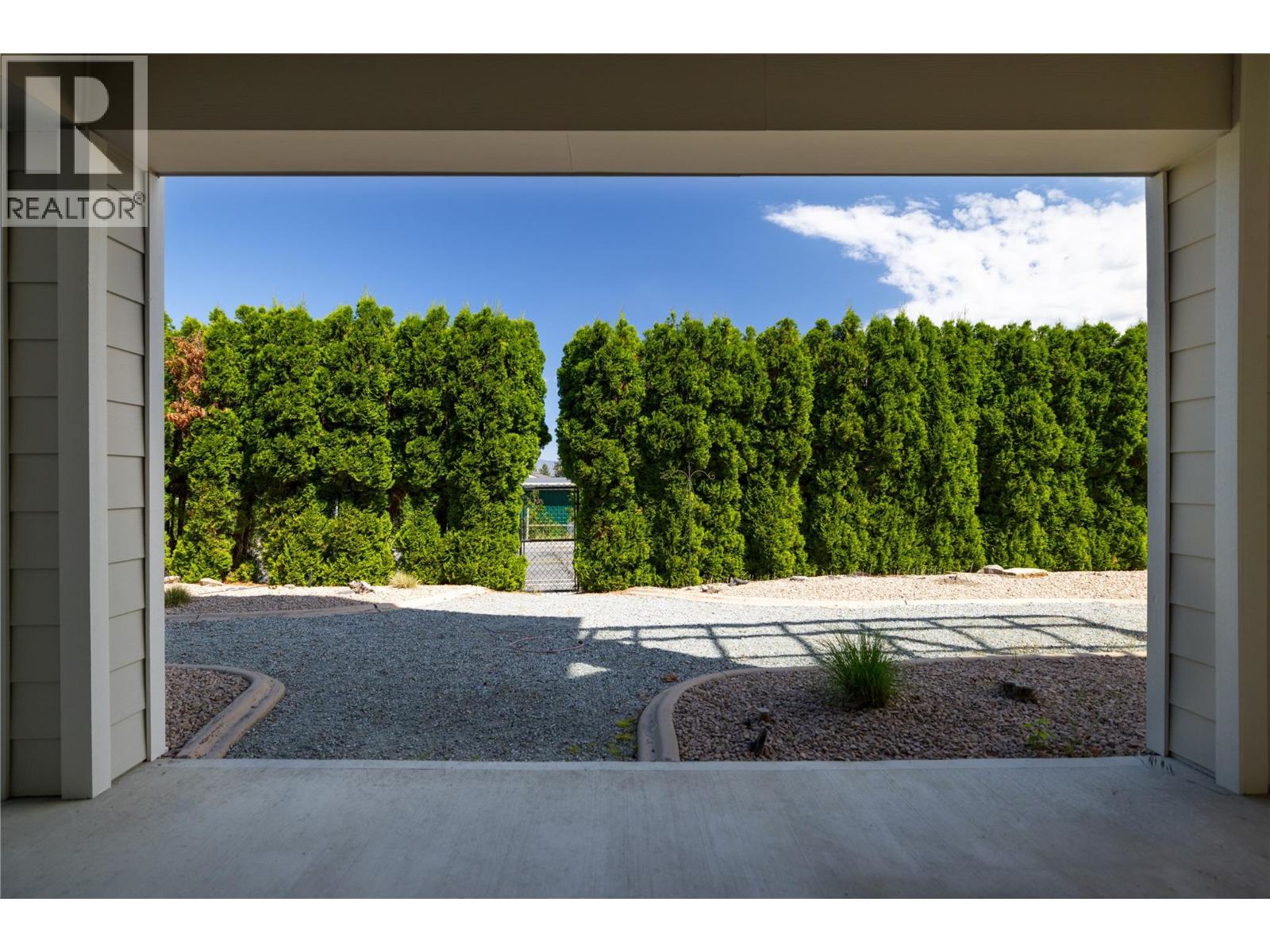 570 Gowen Place, Kelowna, British Columbia  V1W 5B4 - Photo 18 - 10392283