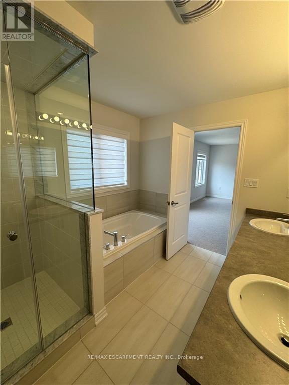 29 Gilham Way, Brant, Ontario  N0E 1N0 - Photo 4 - X13481734
