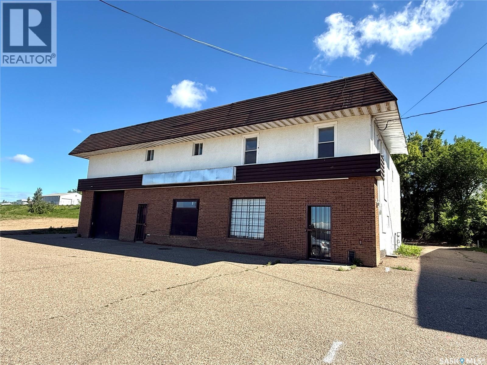 300 Railway AVENUE E, North Battleford, Saskatchewan