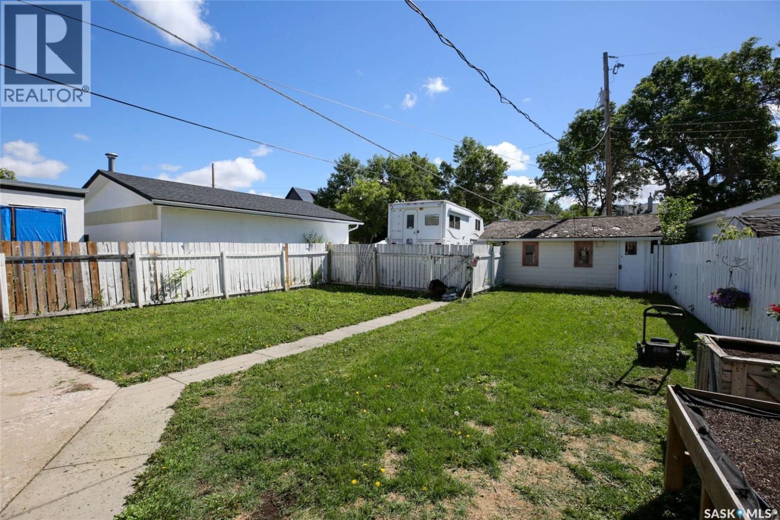 2241 Queen Street, Regina, Saskatchewan  S4T 4C6 - Photo 21 - SK040332