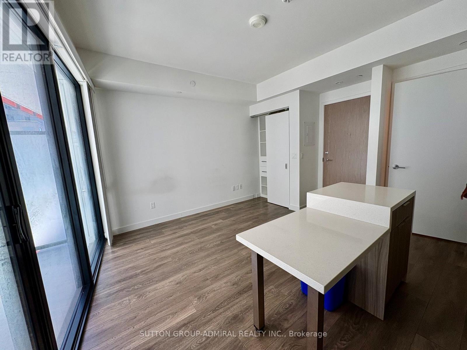 912 - 215 Queen Street W, Toronto, Ontario  M5A 1S2 - Photo 5 - C13474332