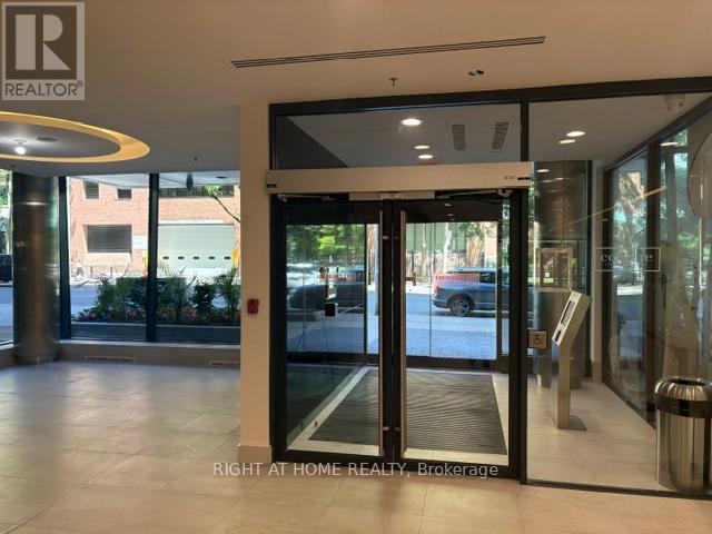 2505 - 28 Ted Rogers Way, Toronto, Ontario M4Y 2J4 - Photo 3 - C13481566