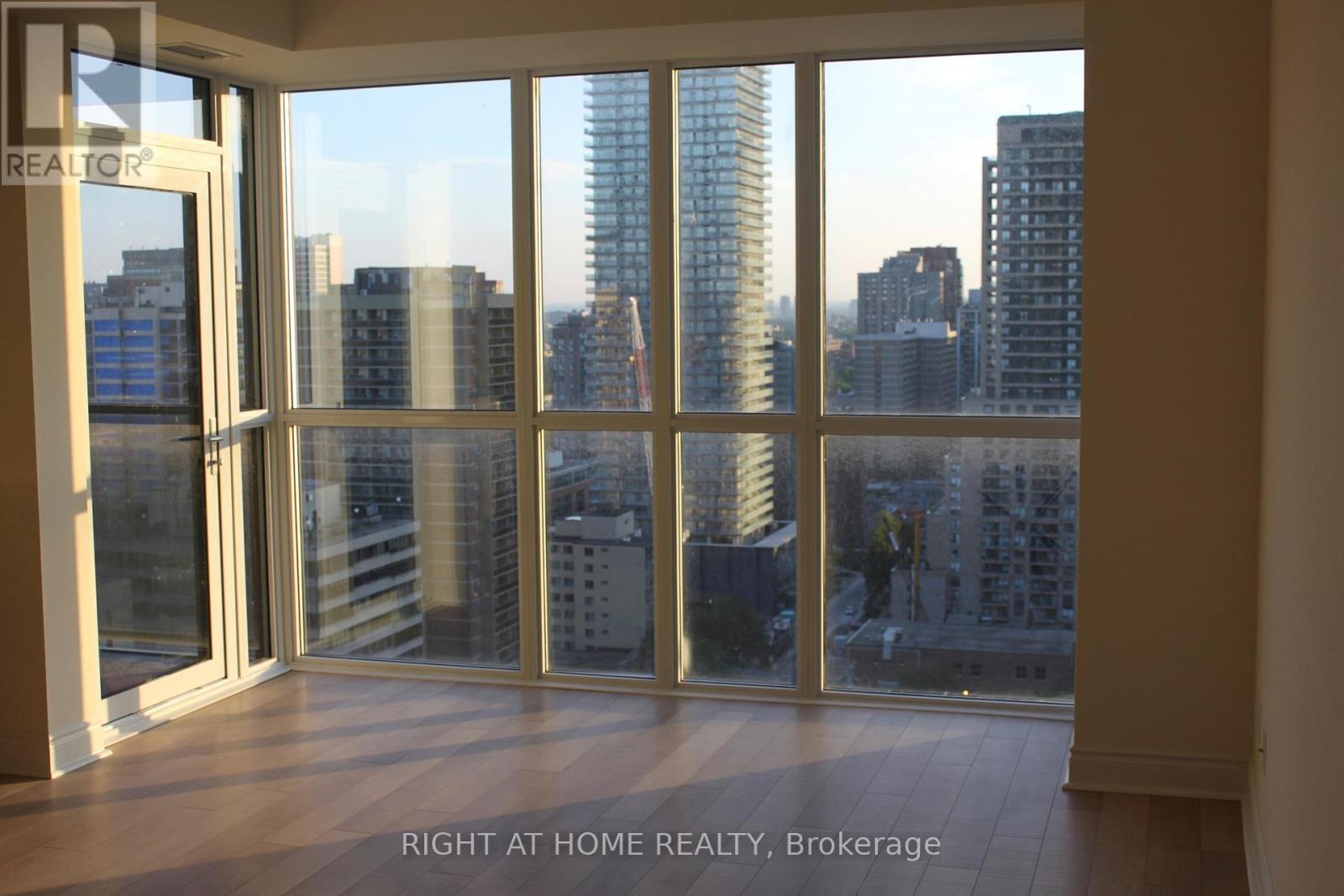 2505 - 28 Ted Rogers Way, Toronto, Ontario M4Y 2J4 - Photo 17 - C13481566