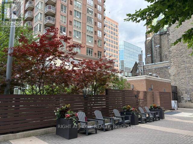 2505 - 28 Ted Rogers Way, Toronto, Ontario M4Y 2J4 - Photo 7 - C13481566