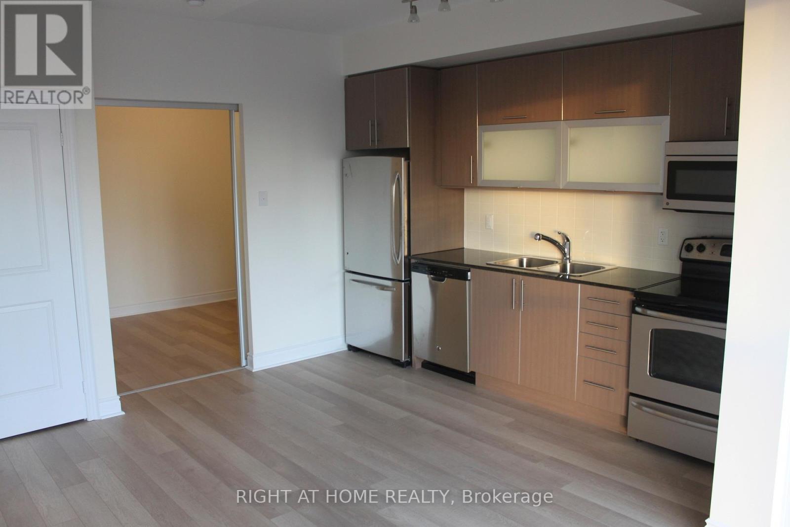 2505 - 28 Ted Rogers Way, Toronto, Ontario M4Y 2J4 - Photo 21 - C13481566