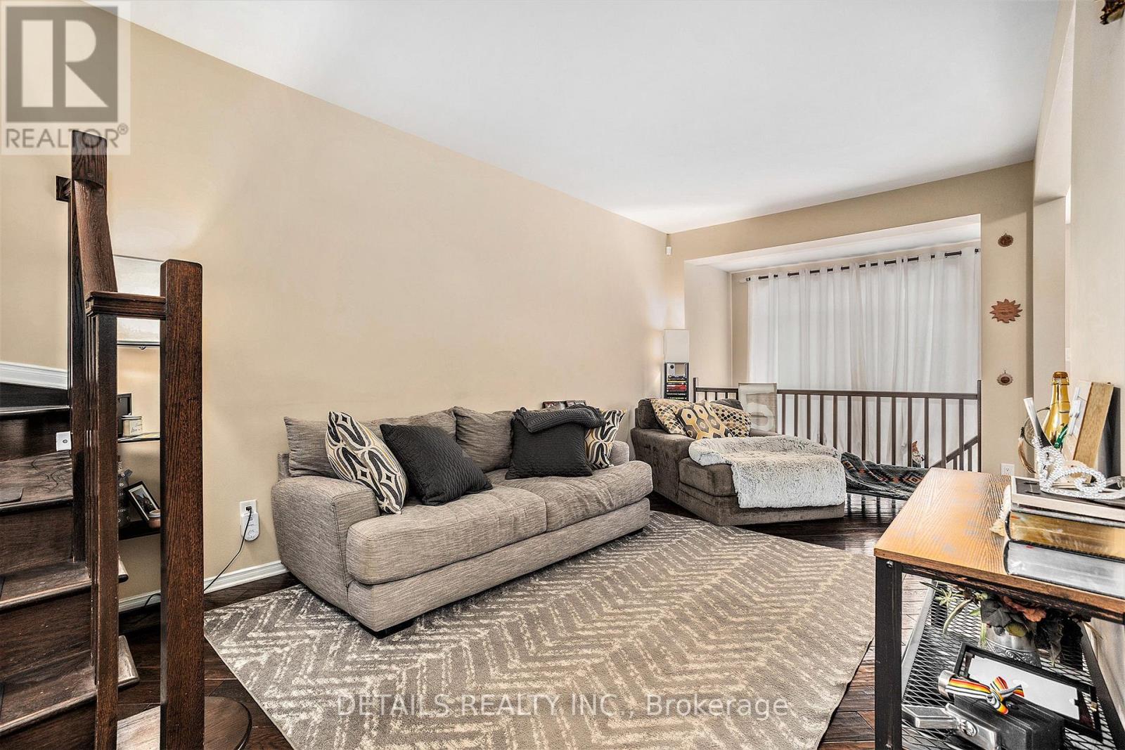 107 Lochnaw Private, Ottawa, Ontario K2J 0Z5 - Photo 3 - X13481768