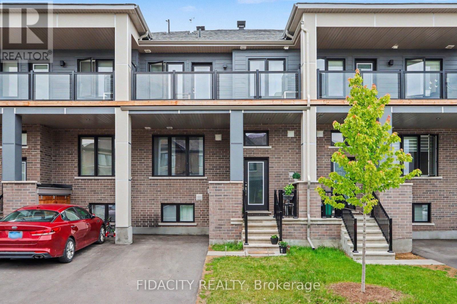 205 BEEBALM CRESCENT, Ottawa, Ontario