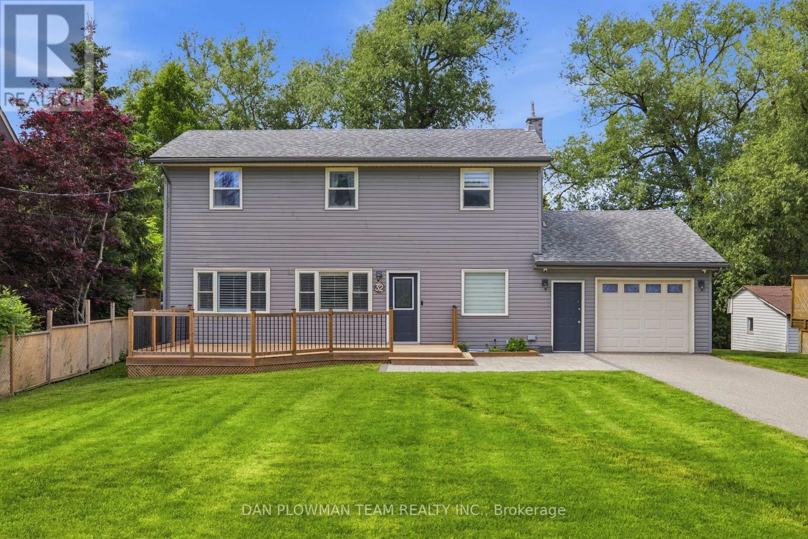 32 ANDREW STREET, Clarington, Ontario