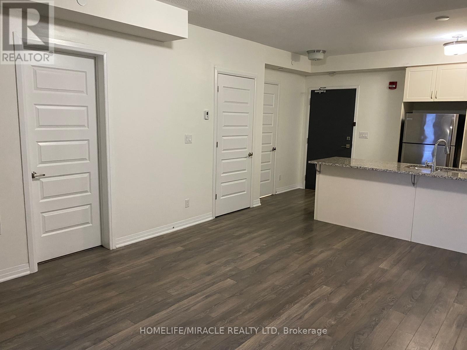 501 - 2 Adam Sellers Street, Markham, Ontario  L6B 1N2 - Photo 3 - N13481764