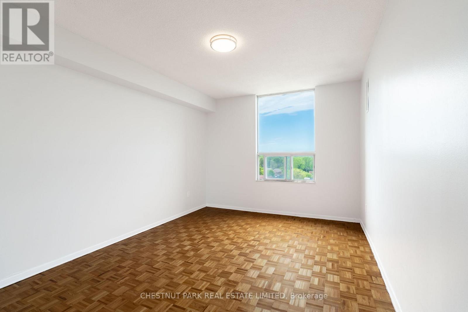 1412 - 150 Lakeshore Road W, Mississauga, Ontario  L5H 3R2 - Photo 26 - W13481784