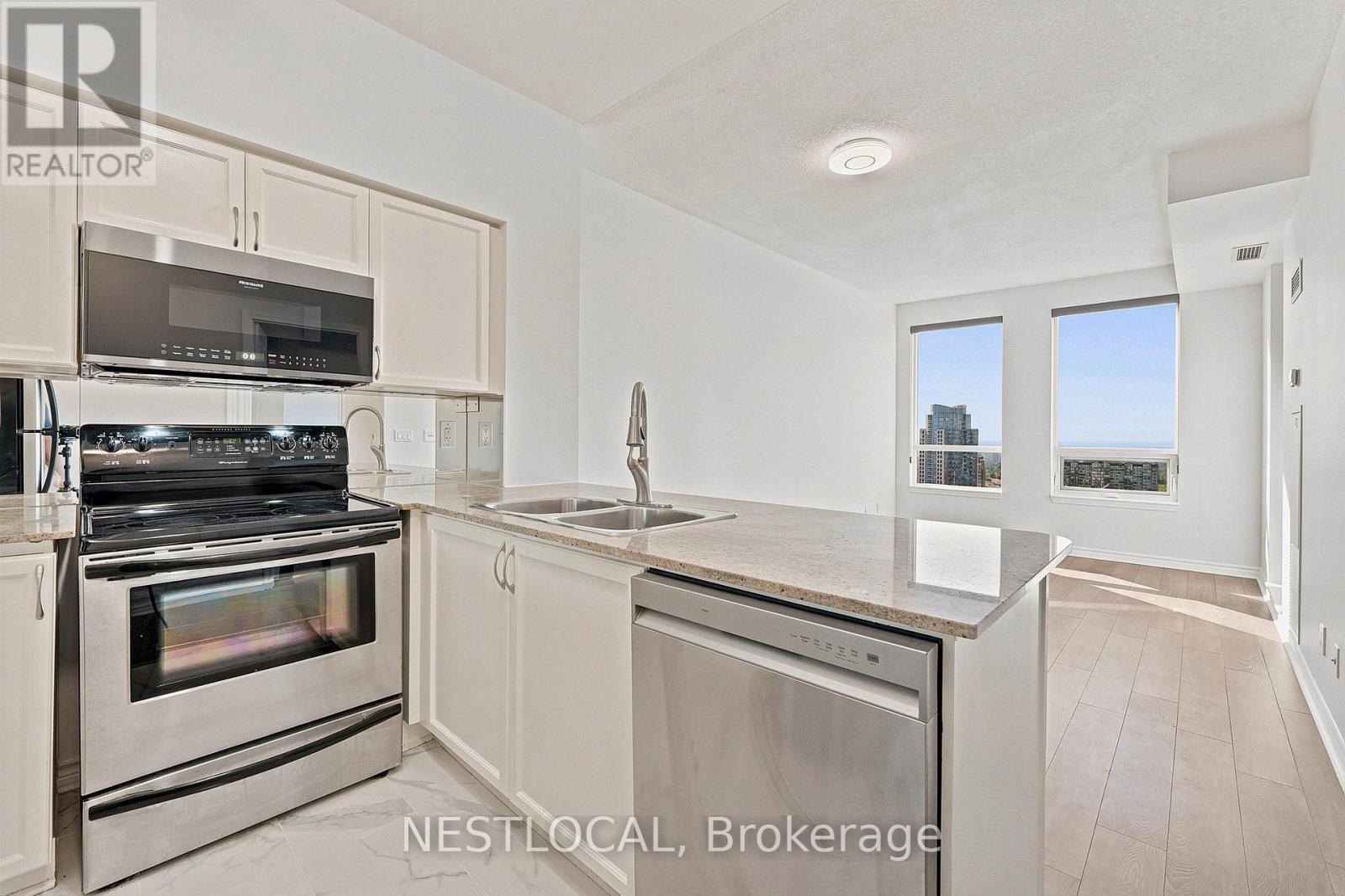 2611 - 388 Prince Of Wales Drive, Mississauga, Ontario  L5B 0A1 - Photo 2 - W13481786